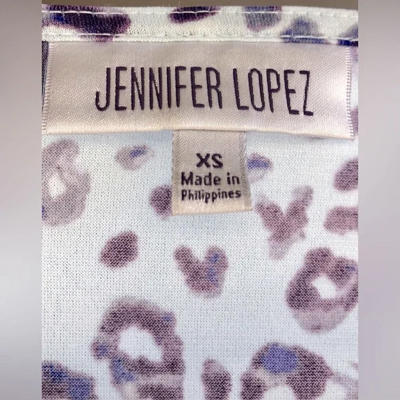 NWT Jennifer Lopez Baby Blue Animal Print Wrap Top, Size XS - Picture 3 of 6